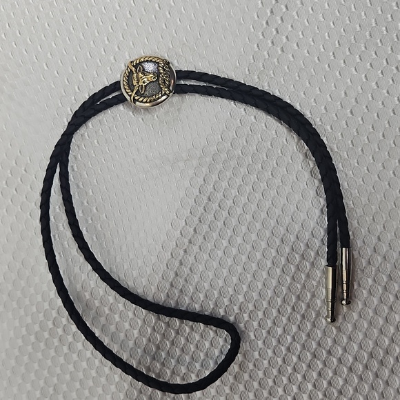 VINTAGE STEER WITH BOBED WIRE DETAIL BOLO WESTERN TIE - Picture 6 of 7